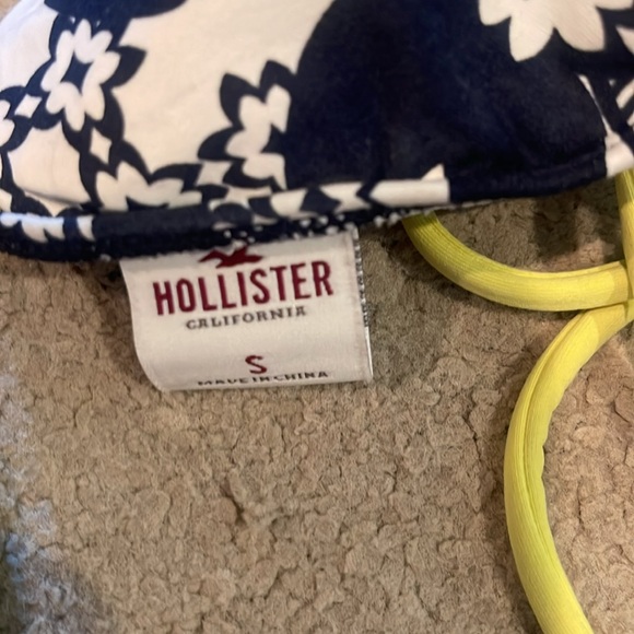 Black and white string bikini with yellow ties - Picture 3 of 3